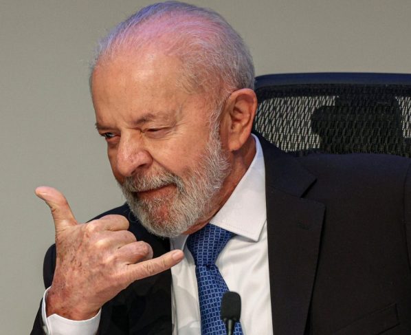 Dinheiro, eventos e até terras: a ofensiva de Lula para atrair evangélicos