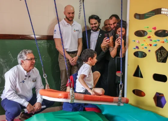 Estudo mostra que maioria dos autistas no Brasil recebe diagnóstico na infância.