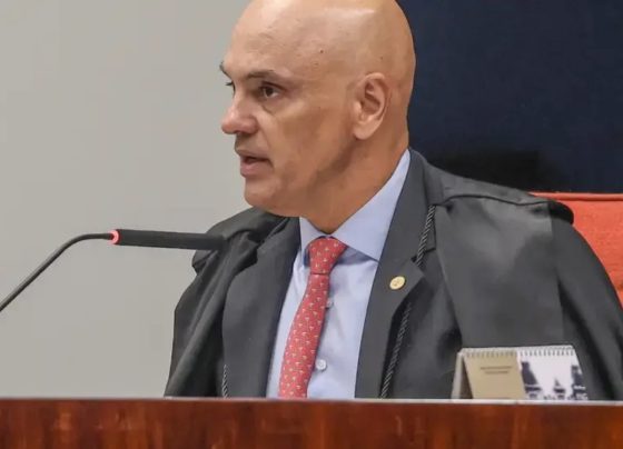 Ministro do STF nega ter viajado em aviões de Daniel Vorcaro e Fabiano Zettel.
