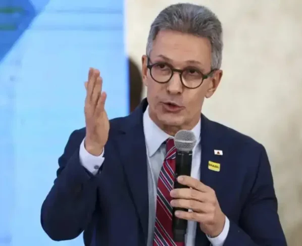 Romeu Zema critica a política externa e a dependência do Brasil da China.